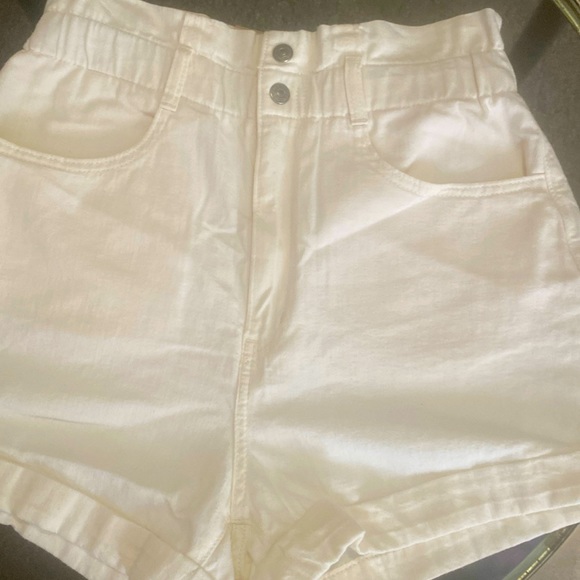 Levi's Pants - Levi’s size 28 color cream vanilla